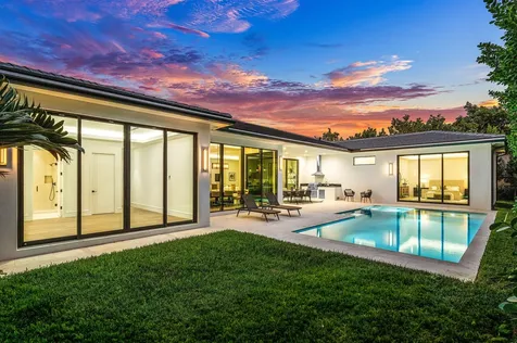 212 Nw 18th Street Delray Beach FL 33444