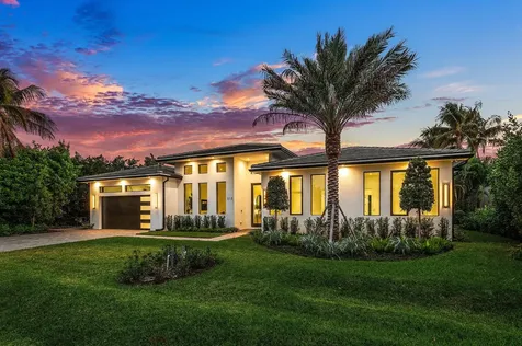 212 Nw 18th Street Delray Beach FL 33444