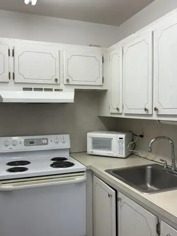 44 Waltham B West Palm Beach FL 33417