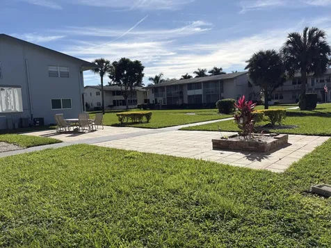 44 Waltham B West Palm Beach FL 33417