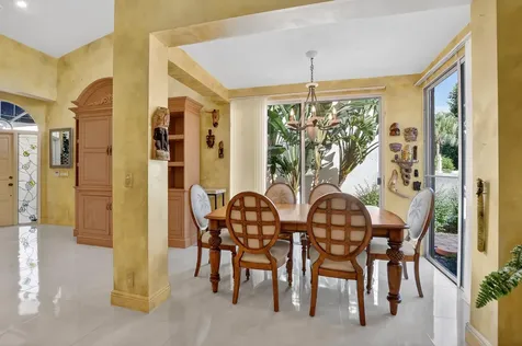 23221 Via Stel Boca Raton FL 33433