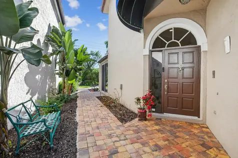 23221 Via Stel Boca Raton FL 33433