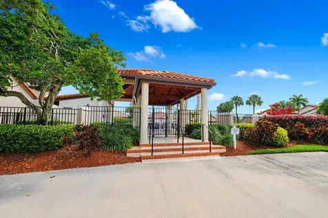 23221 Via Stel Boca Raton FL 33433