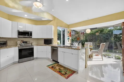 23221 Via Stel Boca Raton FL 33433