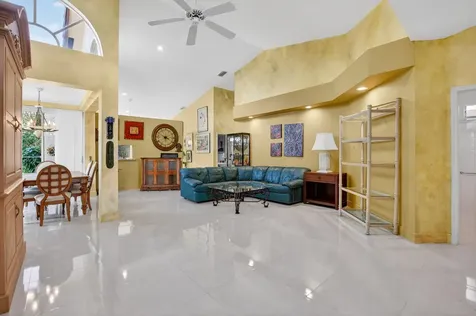 23221 Via Stel Boca Raton FL 33433