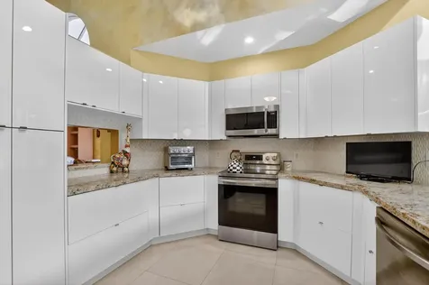 23221 Via Stel Boca Raton FL 33433