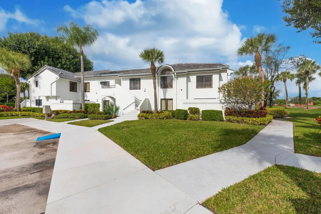 15758 Loch Maree Lane Delray Beach FL 33446