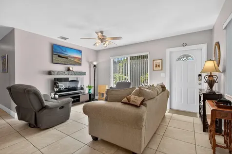 425 Sw 10th Street Pompano Beach FL 33060