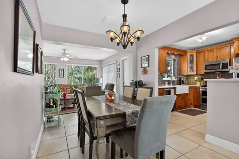 425 Sw 10th Street Pompano Beach FL 33060