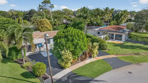 425 Sw 10th Street Pompano Beach FL 33060