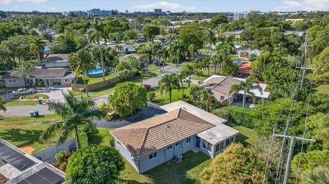 425 Sw 10th Street Pompano Beach FL 33060