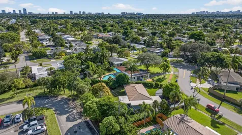 425 Sw 10th Street Pompano Beach FL 33060