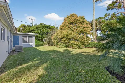 425 Sw 10th Street Pompano Beach FL 33060