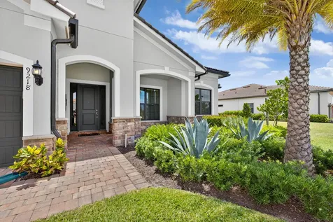 9218 Balsamo Drive Palm Beach Gardens FL 33412