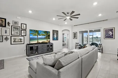 194 52nd Square Vero Beach FL 32968
