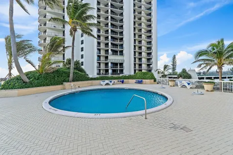 Singer Island FL 33404