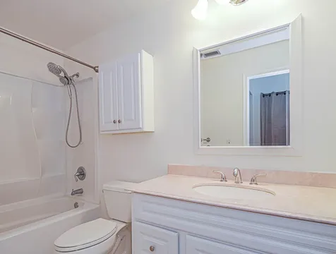 1901 Indian River Boulevard Vero Beach FL 32960