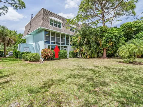 1901 Indian River Boulevard Vero Beach FL 32960