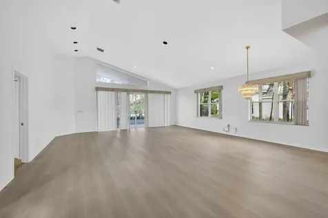 6375 Three Lakes Lane Boynton Beach FL 33437