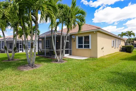 587 Nw Lambrusco Drive Port Saint Lucie FL 34986