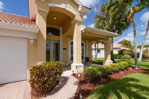587 Nw Lambrusco Drive Port Saint Lucie FL 34986