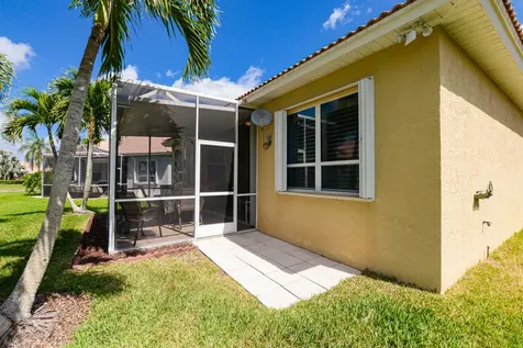 587 Nw Lambrusco Drive Port Saint Lucie FL 34986