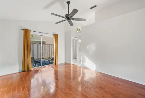 28 Governors Court Palm Beach Gardens FL 33418