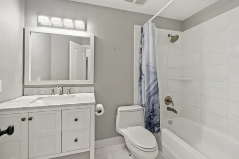 28 Governors Court Palm Beach Gardens FL 33418