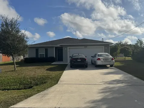 1090 SW Estaugh Avenue Port Saint Lucie FL 34953