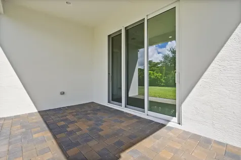 2147 Falls Manor Vero Beach FL 32967