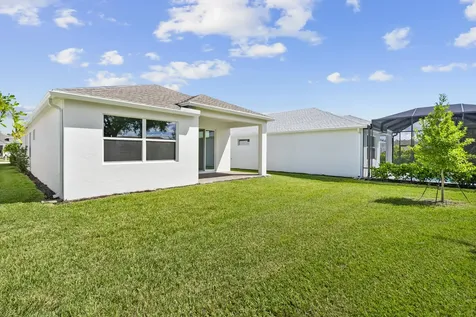 2147 Falls Manor Vero Beach FL 32967