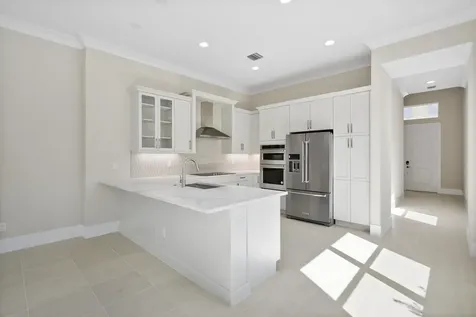 2147 Falls Manor Vero Beach FL 32967