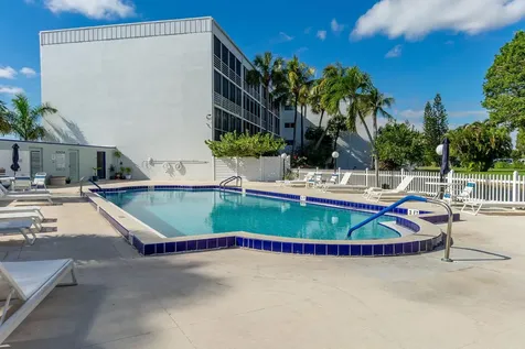 890 N Federal Highway Lantana FL 33462