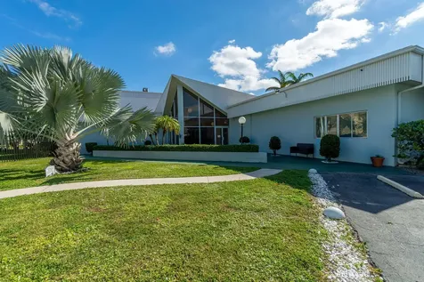 890 N Federal Highway Lantana FL 33462
