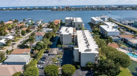 890 N Federal Highway Lantana FL 33462