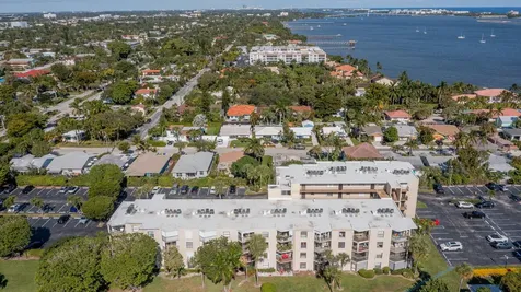890 N Federal Highway Lantana FL 33462