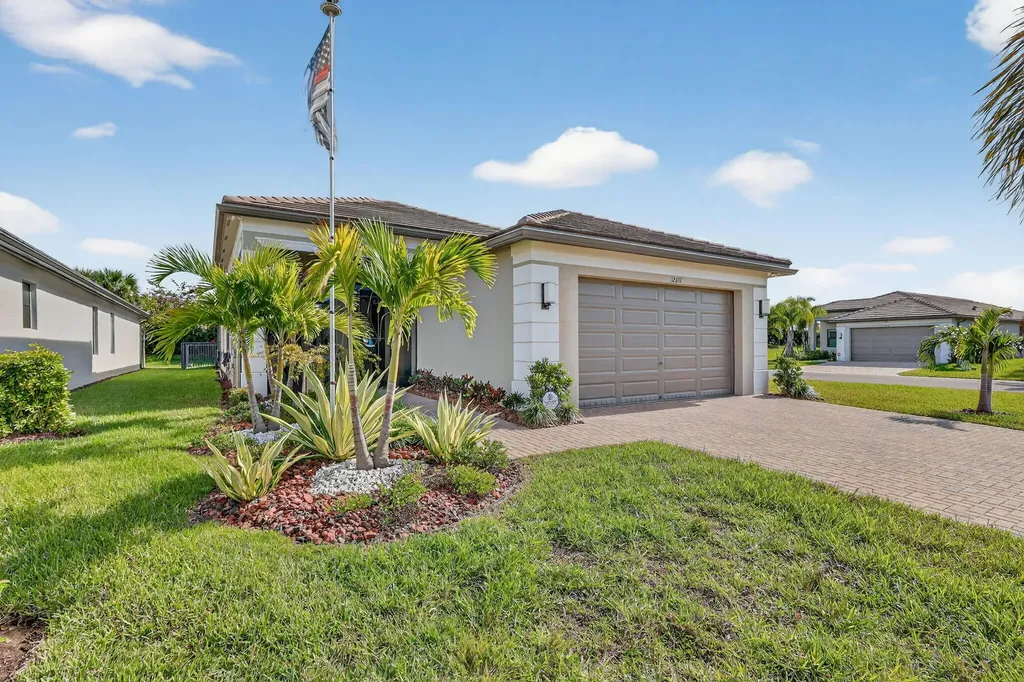 12637 Sw Alongshore Drive Port Saint Lucie FL 34953