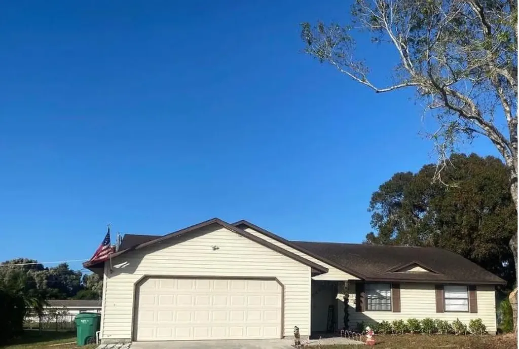 2807 S 27th Street Fort Pierce FL 34981