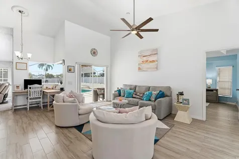 6024 Nw Favian Avenue Port Saint Lucie FL 34986