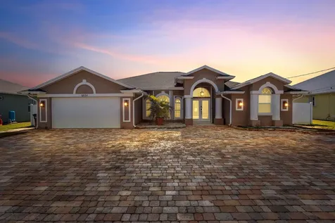 6024 Nw Favian Avenue Port Saint Lucie FL 34986