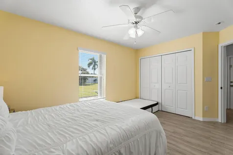 6024 Nw Favian Avenue Port Saint Lucie FL 34986