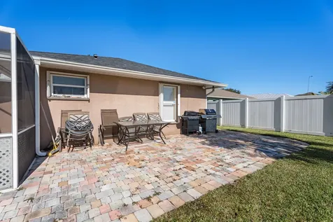 6024 Nw Favian Avenue Port Saint Lucie FL 34986