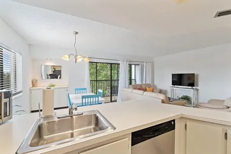 1605 S Us Highway 1 Jupiter FL 33477