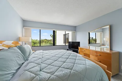 1605 S Us Highway 1 Jupiter FL 33477