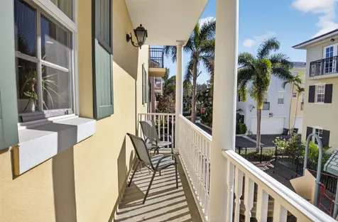 1037 W Heritage Club Circle Delray Beach FL 33483