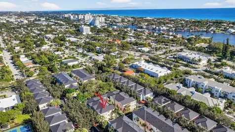 1037 W Heritage Club Circle Delray Beach FL 33483
