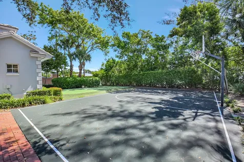 1037 W Heritage Club Circle Delray Beach FL 33483