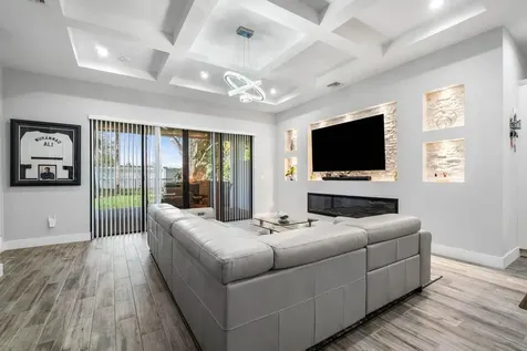 2928 Gin Berry Way West Palm Beach FL 33401
