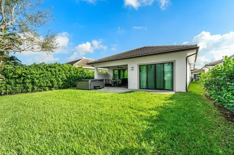 2928 Gin Berry Way West Palm Beach FL 33401