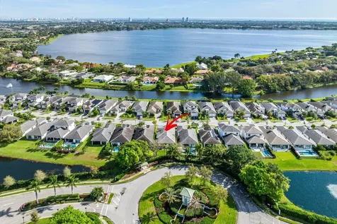 2928 Gin Berry Way West Palm Beach FL 33401